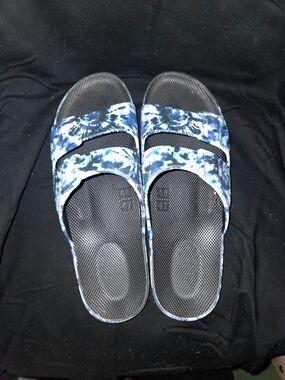Men's Blue Tie-Dye Slide Sandals